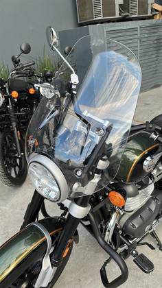 ROYAL ENFIELD METEOR 650 INTERSTELLAR ROYAL ENFIELD METEOR 650 INTERSTELLAR